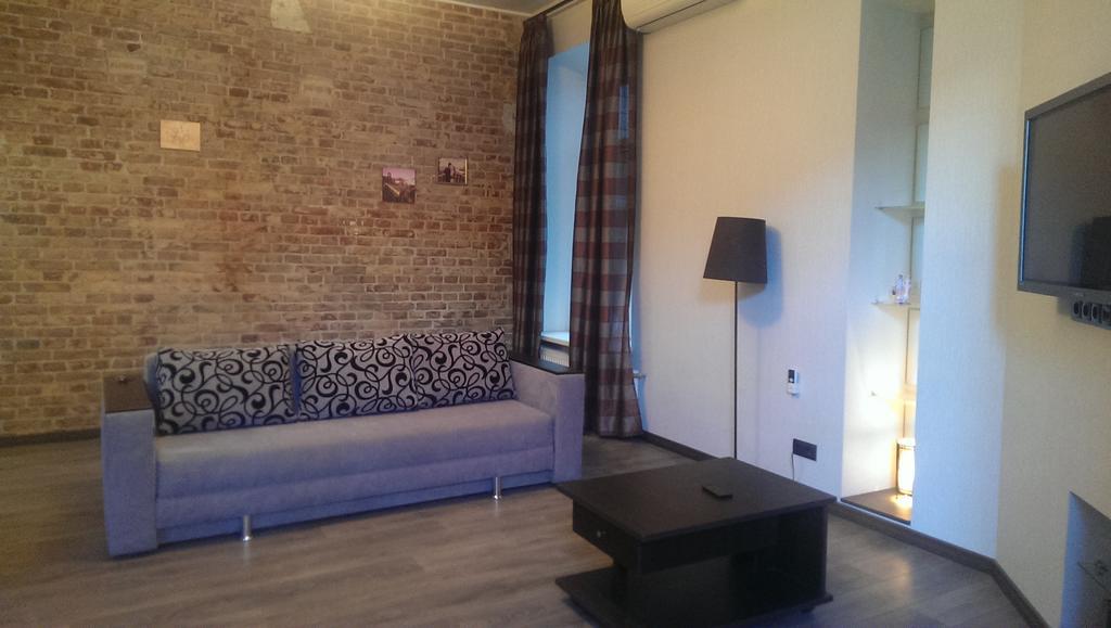 Best Apartments On Deribasovskoy أوديسا الغرفة الصورة