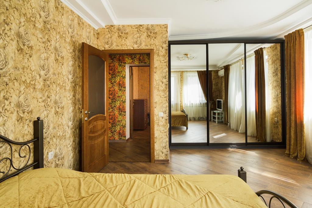 Best Apartments On Deribasovskoy أوديسا المظهر الخارجي الصورة