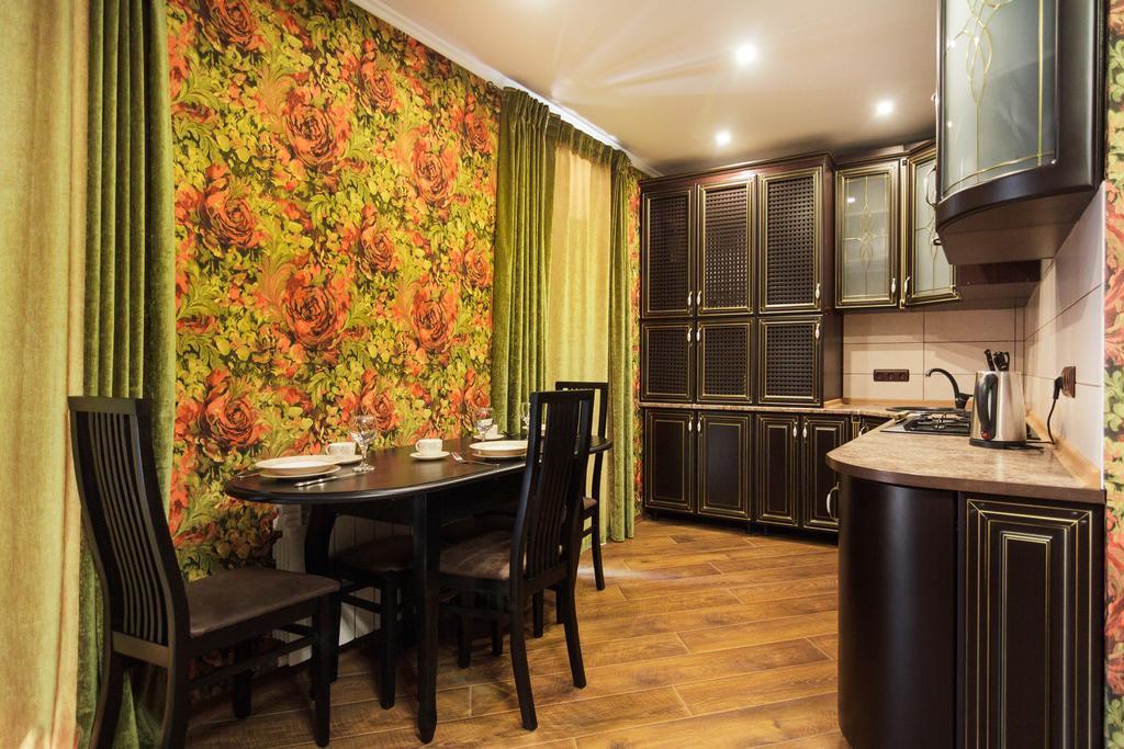 Best Apartments On Deribasovskoy أوديسا المظهر الخارجي الصورة