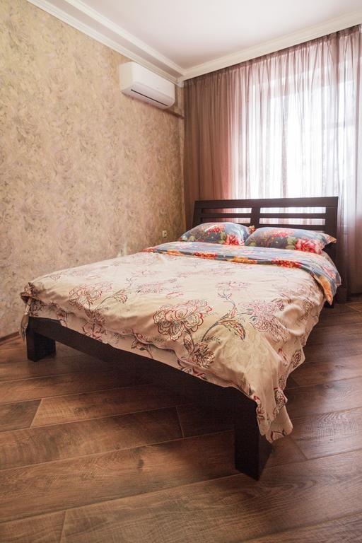 Best Apartments On Deribasovskoy أوديسا المظهر الخارجي الصورة