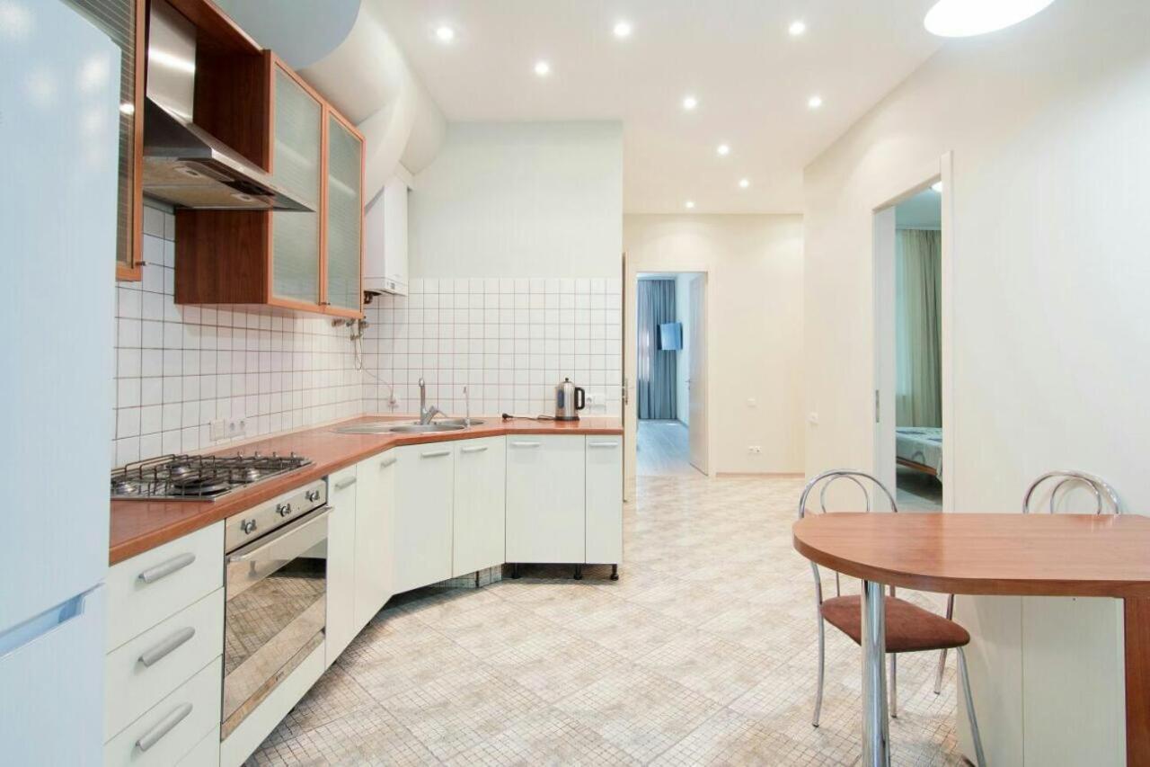 Best Apartments On Deribasovskoy أوديسا المظهر الخارجي الصورة